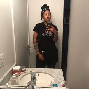 Meet your Posher, Jade